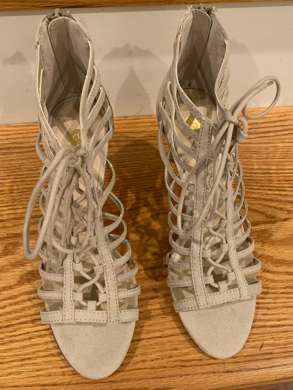 NWT - Lace-Up Strappy Women's Heels in Light Taupe - Size 7.5M
